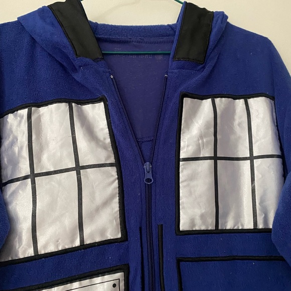 Doctor Who Tardis Onesie - Picture 5 of 9